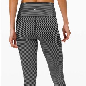 Lululemon | Wunder Under HR 28” Luxtreme Stripe Legging